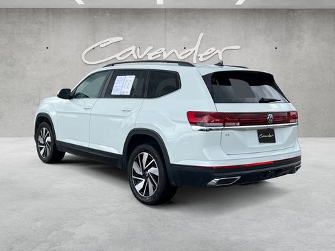 Used 2025 Volkswagen Atlas SE FWD image 14