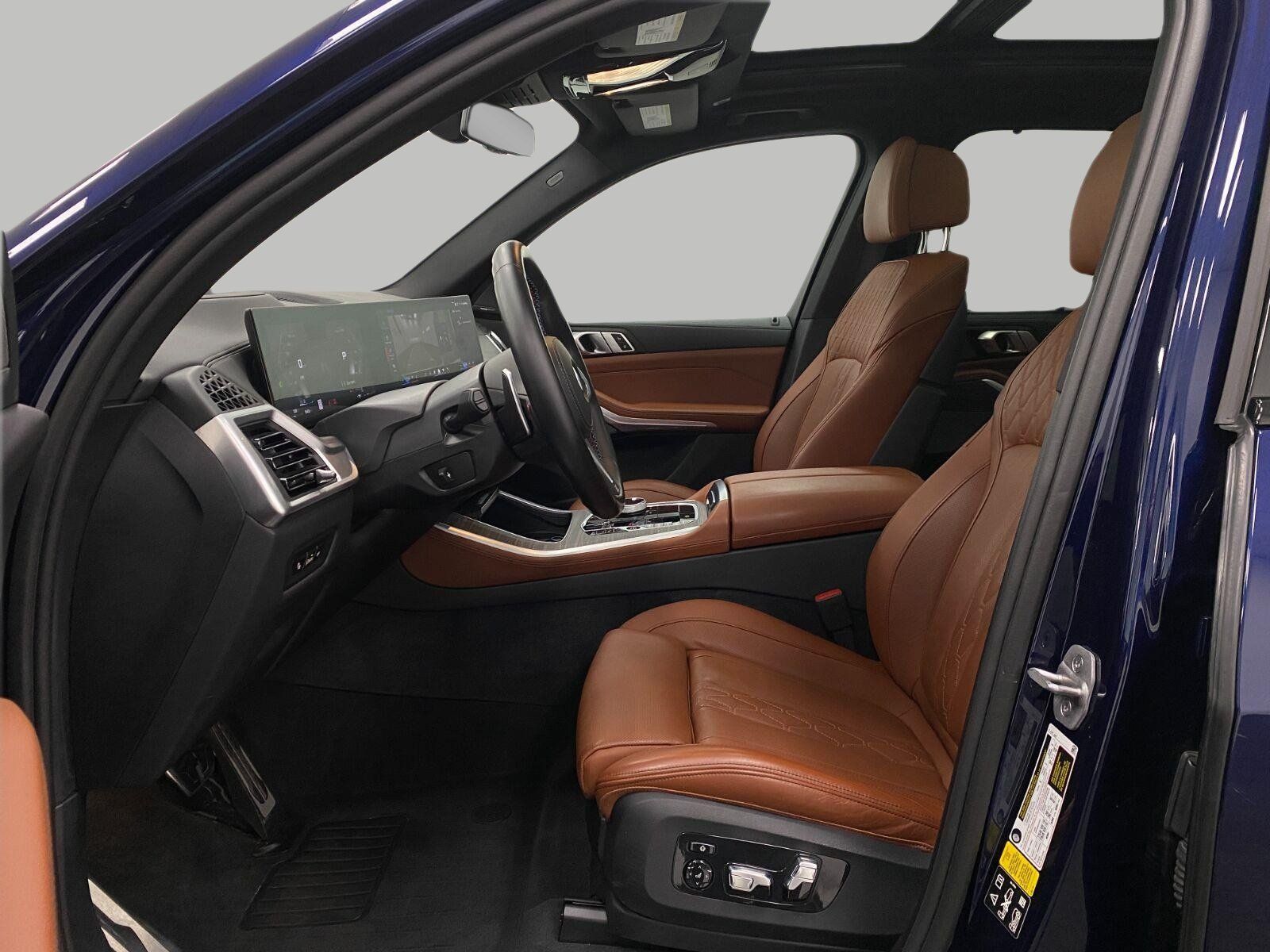Used 2024 BMW X5 M60i AWD/4WD image 32