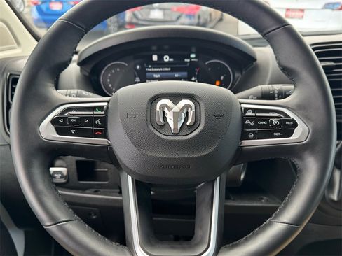 Used 2025 RAM ProMaster 2500 w/ Premium Convenience Group image 23