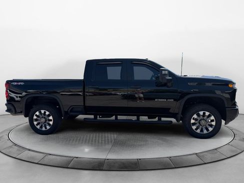 Used 2025 Chevrolet Silverado 2500 Custom w/ Custom Value Package AWD/4WD image 2