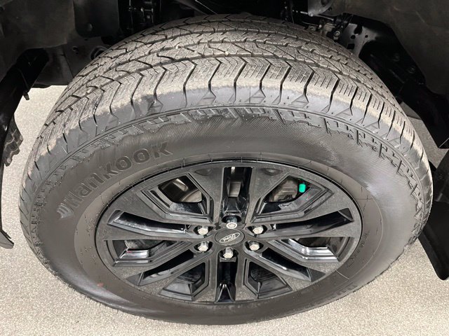 Used 2024 Ford F150 Lariat w/ Bed Utility Package AWD/4WD image 15