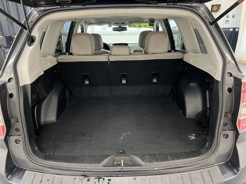 Used 2014 Subaru Forester 2.5i Touring AWD/4WD image 11