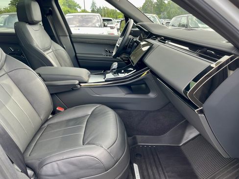 Certified 2025 Land Rover Range Rover Sport AWD/4WD image 16