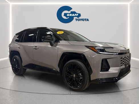Used 2026 Toyota RAV4 XSE w/ Weather Package AWD/4WD image 5