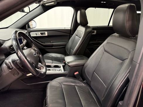 Used 2020 Ford Explorer Limited AWD/4WD image 5
