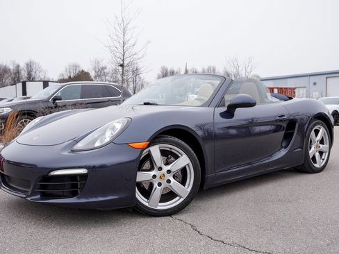 Used 2016 Porsche Boxster image 12