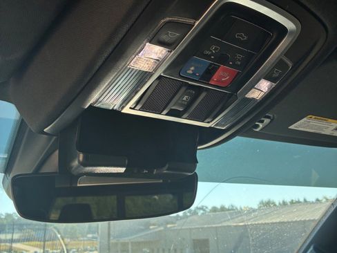 Used 2022 RAM 1500 Laramie w/ Sport Appearance Package image 19