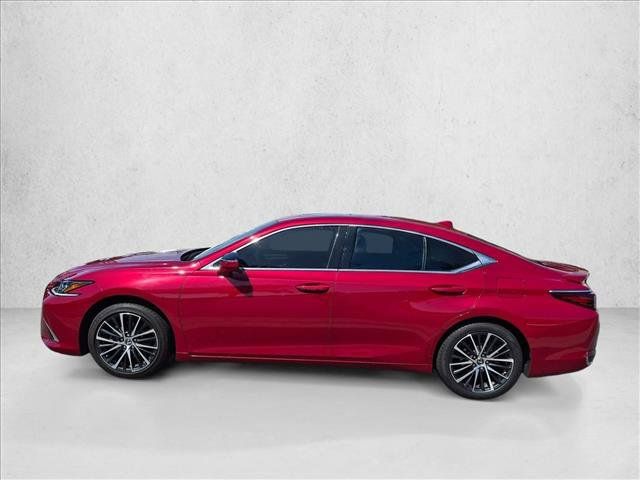 Used 2024 Lexus ES 300h w/ Premium Package FWD image 9
