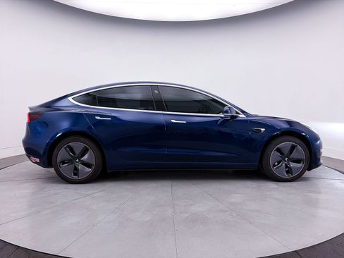 Used 2018 Tesla Model 3 Long Range RWD image 36