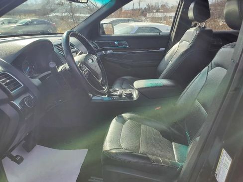 Used 2016 Ford Explorer Limited image 10