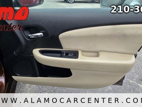 Used 2012 Chrysler 200 LX FWD image 18