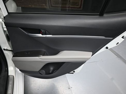 Certified 2023 Toyota Camry LE FWD image 32