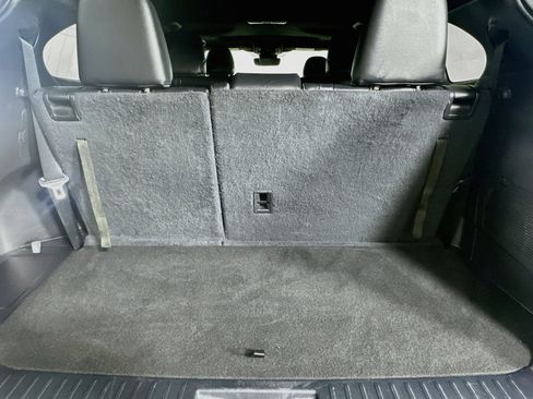 Used 2022 Toyota Highlander XSE FWD image 30