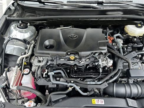 Used 2025 Toyota Camry LE image 27