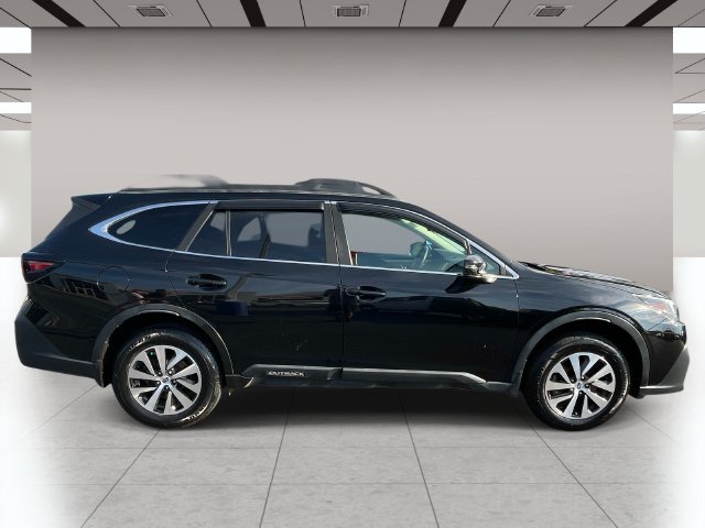 Used 2021 Subaru Outback Premium AWD/4WD image 2
