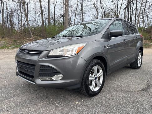 Used 2014 Ford Escape SE image 4