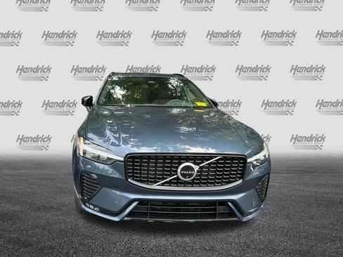 Used 2024 Volvo XC60 B5 Plus w/ Protection Package Premier AWD/4WD image 8