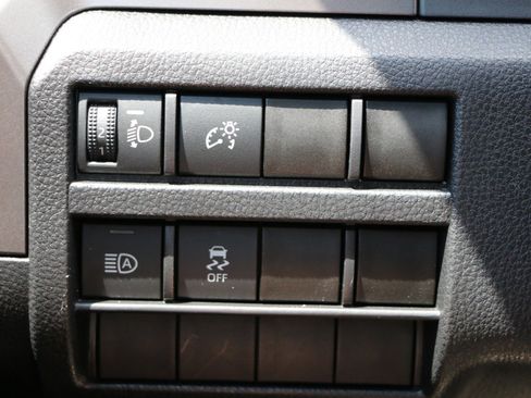 Used 2025 Toyota Tacoma SR5 RWD image 20