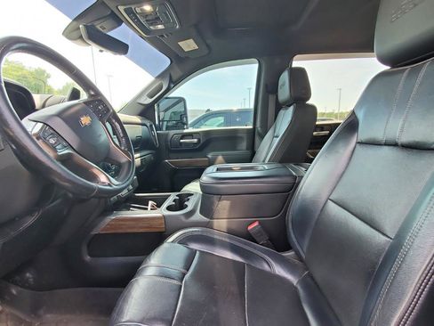 Used 2020 Chevrolet Silverado 3500 High Country AWD/4WD image 3