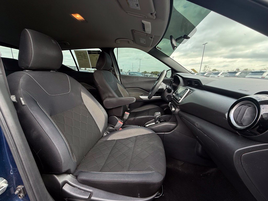 Used 2018 Nissan Kicks SV FWD image 27