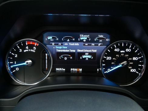 Certified 2022 Ford F350 Platinum w/ FX4 Off-Road Package image 22