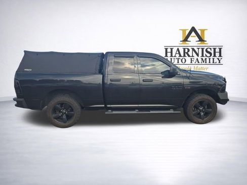 Used 2017 RAM 1500 Express w/ Black Ram 1500 Express Group AWD/4WD image 8