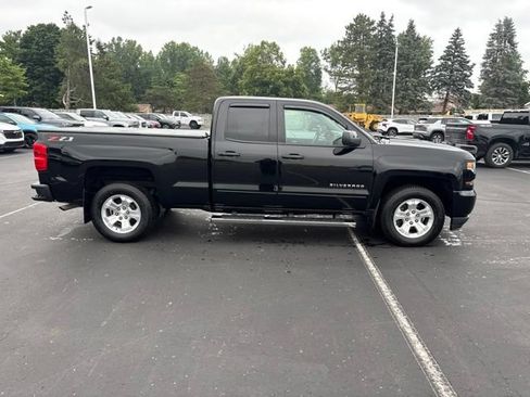 Used 2018 Chevrolet Silverado 1500 LT w/ All Star Edition AWD/4WD image 5