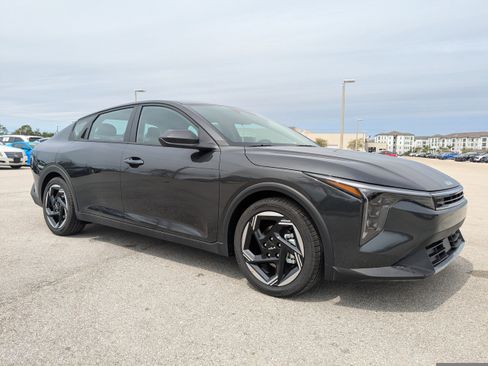 New 2026 Kia K4 EX FWD image 2