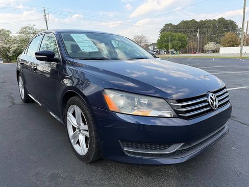 Used 2014 Volkswagen Passat 2.5 SE image 4