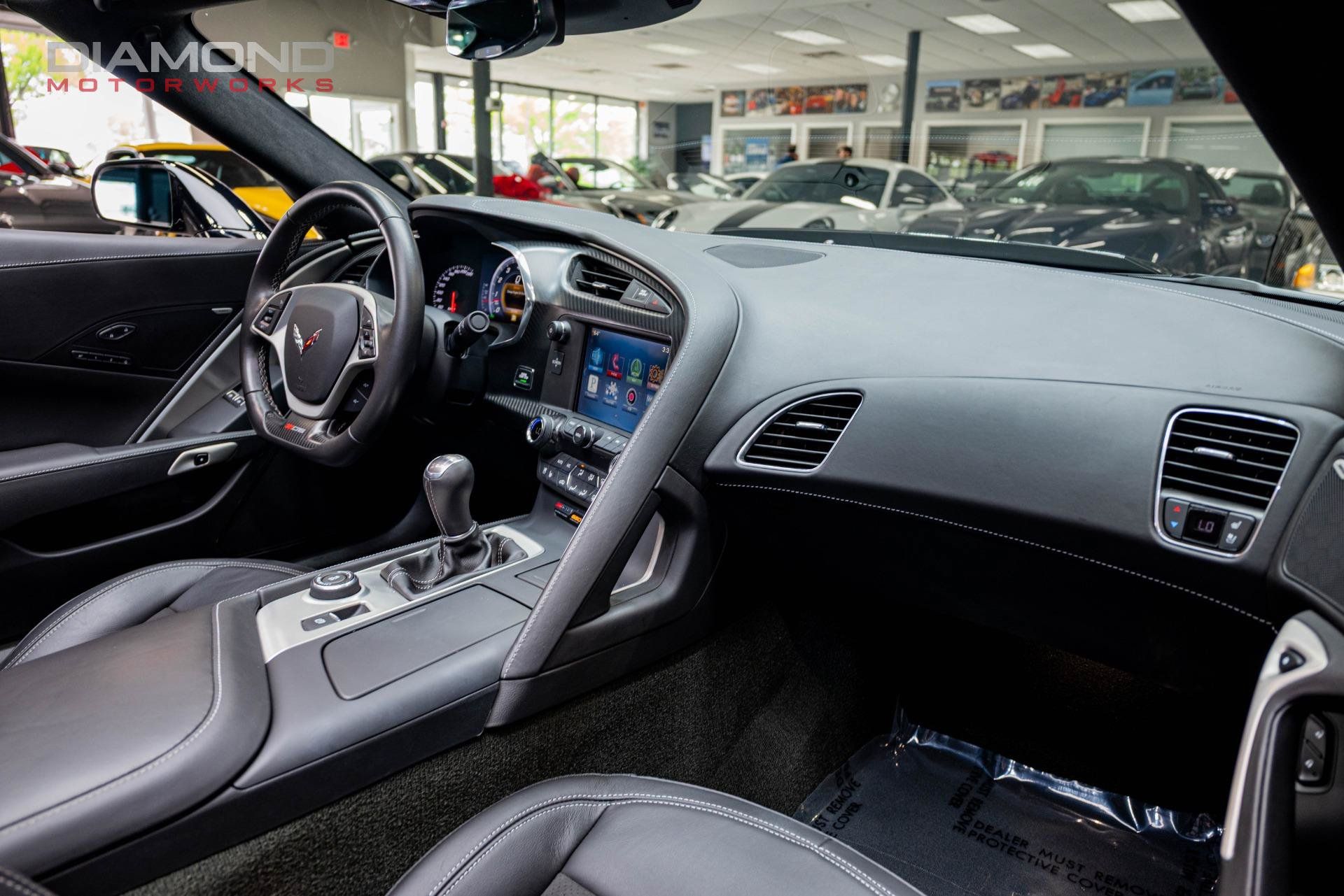 Used 2015 Chevrolet Corvette Z06 w/ 3LZ Preferred Equipment Group RWD image 89