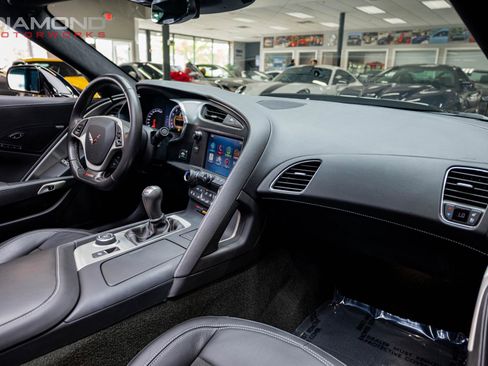 Used 2015 Chevrolet Corvette Z06 w/ 3LZ Preferred Equipment Group RWD image 89