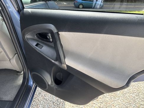 Used 2012 Toyota RAV4 4WD w/ Protection Pkg image 19