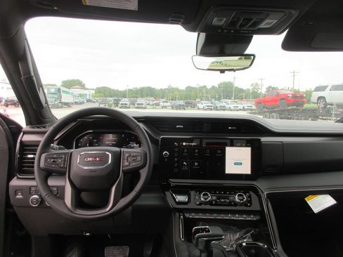 New 2026 GMC Sierra 1500 AT4X AWD/4WD image 18