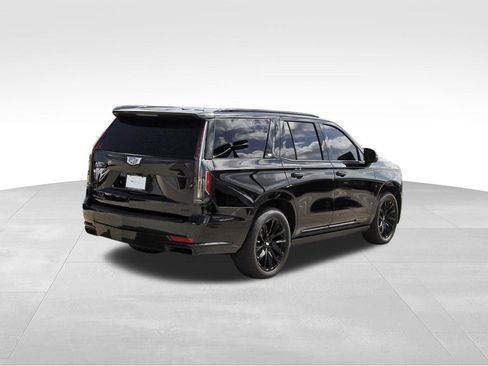 Certified 2024 Cadillac Escalade Sport Platinum w/ LPO, ONYX Package AWD/4WD image 4