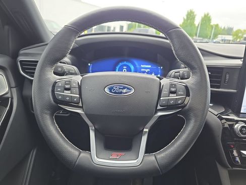 Used 2023 Ford Explorer ST w/ Equipment Group 401A AWD/4WD image 22
