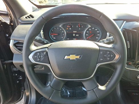 Used 2023 Chevrolet Traverse LT AWD/4WD image 19