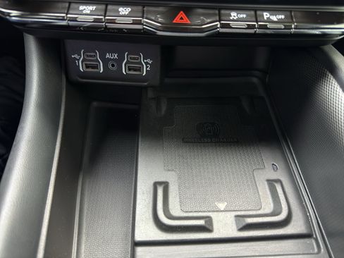 Used 2024 Dodge Durango R/T image 38