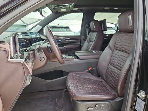 Certified 2024 Cadillac Escalade Sport Platinum image 24