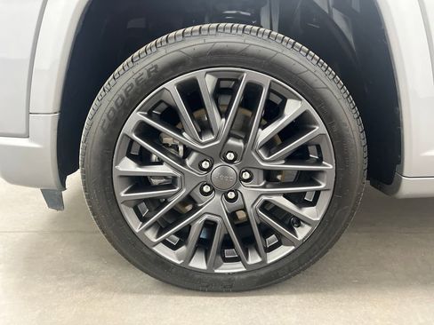 Used 2023 Jeep Compass High Altitude AWD/4WD image 30