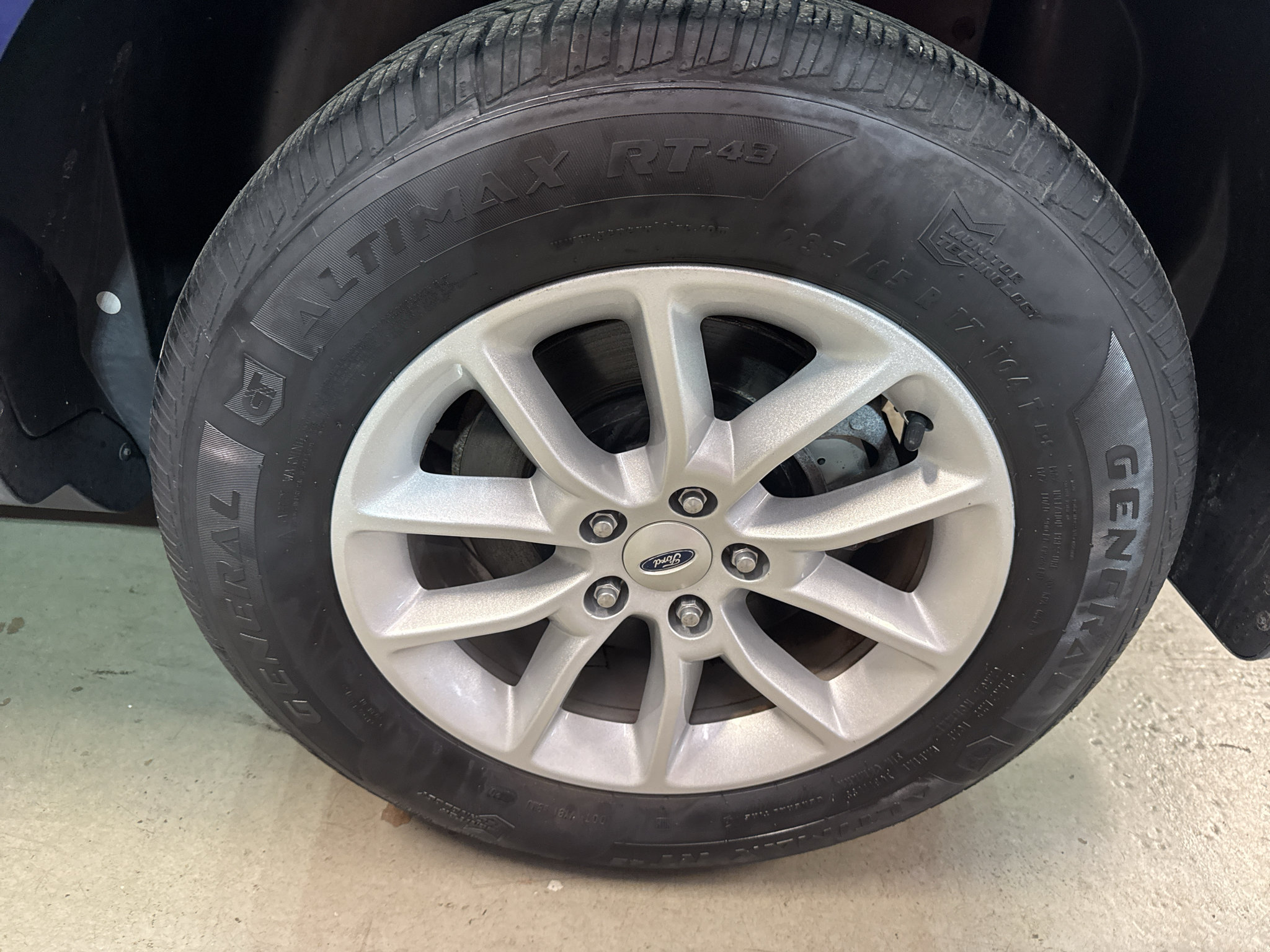 Used 2013 Ford Edge SE FWD image 35