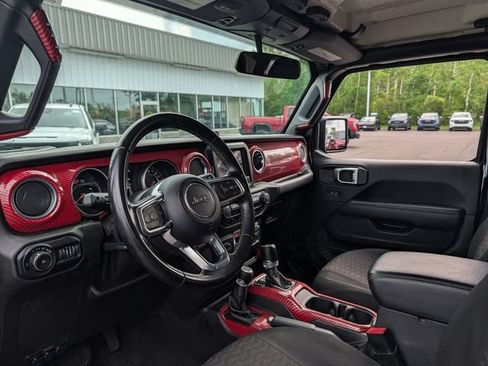 Used 2021 Jeep Wrangler Unlimited Sahara AWD/4WD image 12