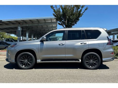 Certified 2023 Lexus GX 460 Luxury w/ Sport Design Package AWD/4WD image 7