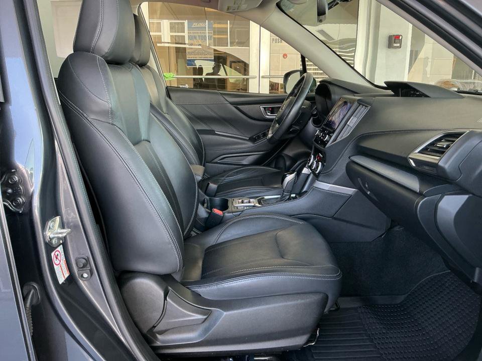 Used 2020 Subaru Forester Limited AWD/4WD image 32