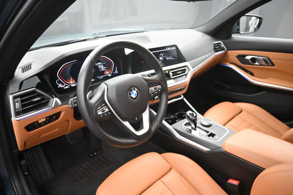 Used 2021 BMW 330i Sedan w/ Premium Package RWD image 11