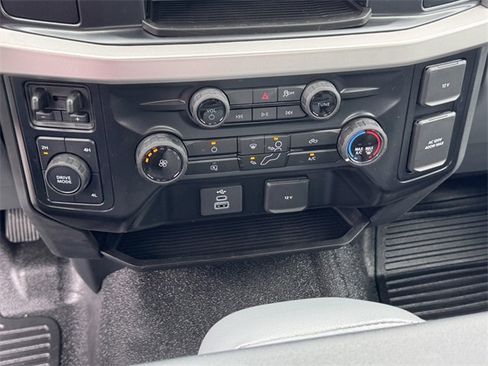 New 2025 Ford F550 4x4 Regular Cab Super Duty image 25