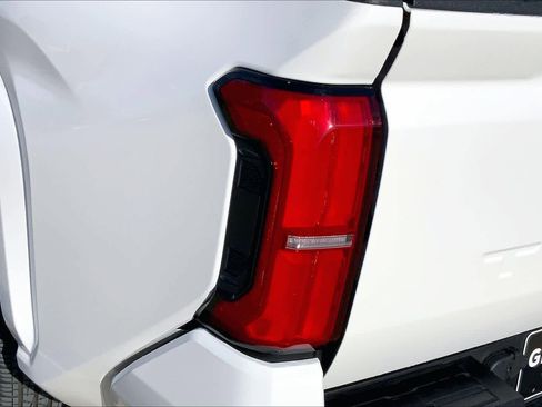 Used 2024 Toyota Tacoma SR5 image 28