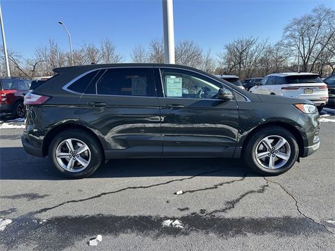 Certified 2022 Ford Edge SEL w/ Convenience Package image 4
