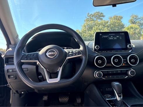 Used 2024 Nissan Sentra SV w/ Trunk Package image 4