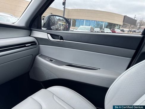 Used 2023 Hyundai Palisade SEL image 44