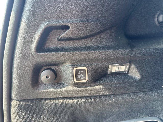 Used 2021 Jeep Grand Cherokee L Overland w/ Luxury Tech Group IV AWD/4WD image 6